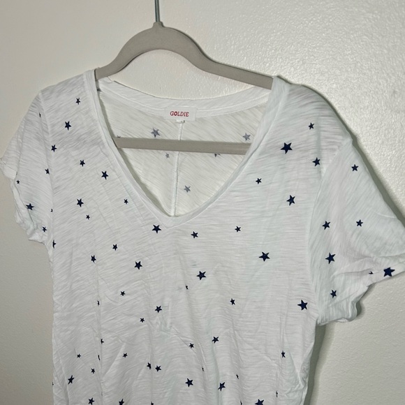 Goldie White Star Print V-Neck Women's Top - Picture 3 of 6